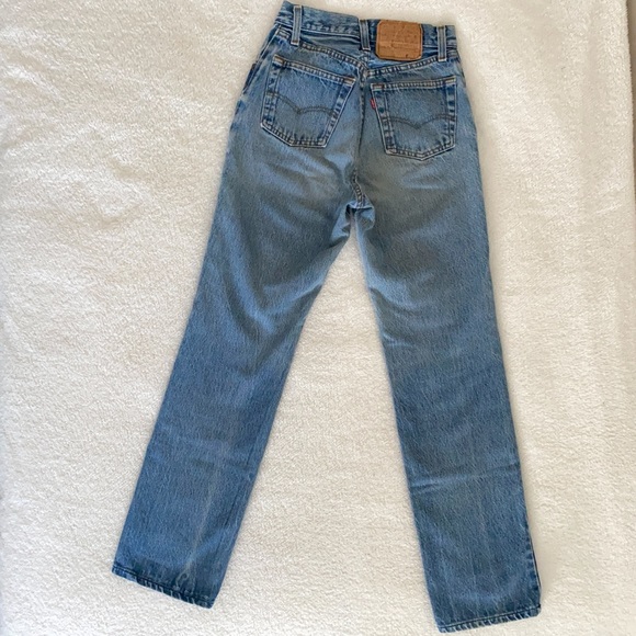 High Waisted 501 Vintage Levis Jeans - Picture 3 of 6